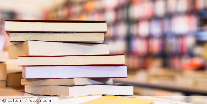 Bücherstapel.