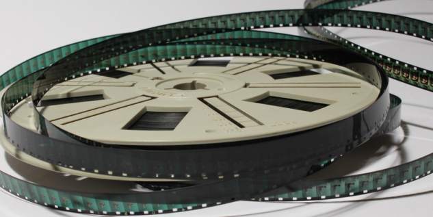 Der Film wurde aus der Filmrolle rausgeholt.