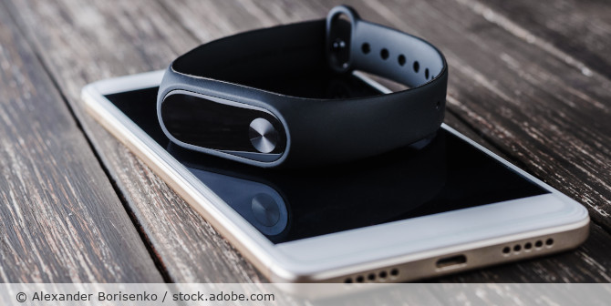 Handy und Smart Watch.