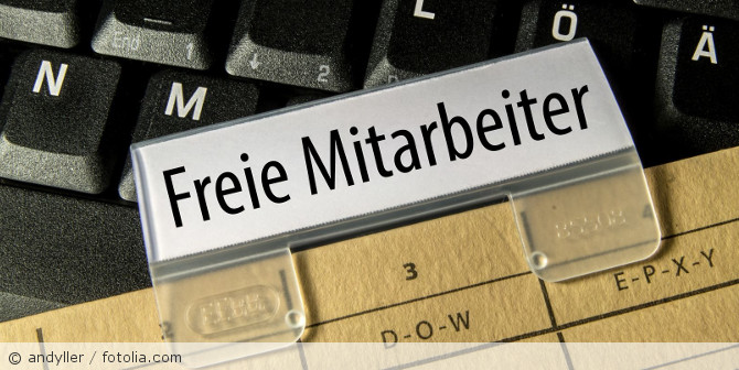 Akte mit der Aufschrift "Frei Mitarbeiter".