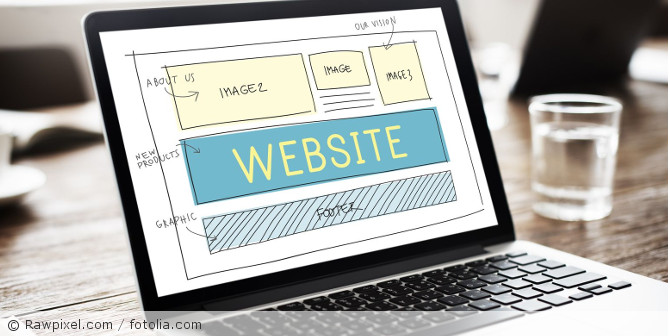 Ein Laptop mit einer Webseiten-Idee.